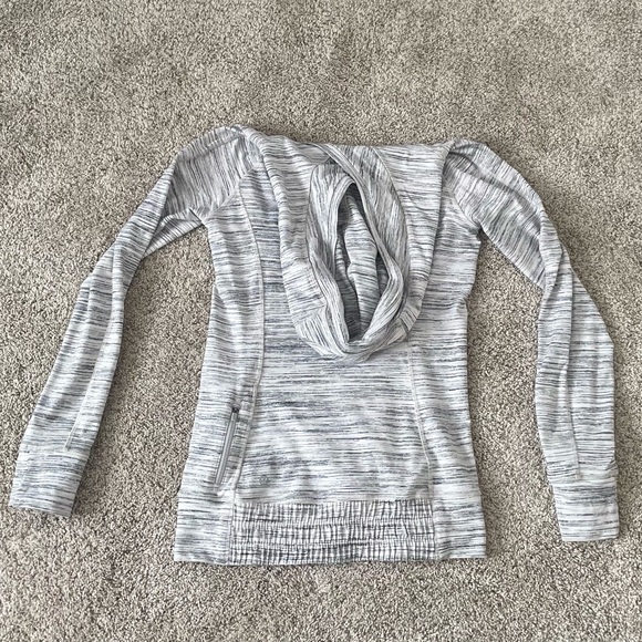 Lululemon Think Fast Hoodie, Size 4, Space Dye Camo White Silver Spoon - Picture 7 of 9